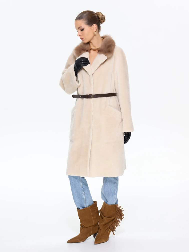 Женская дубленка свободного кроя с куницей 2070, бежевая, размер 48, артикул 65220-5