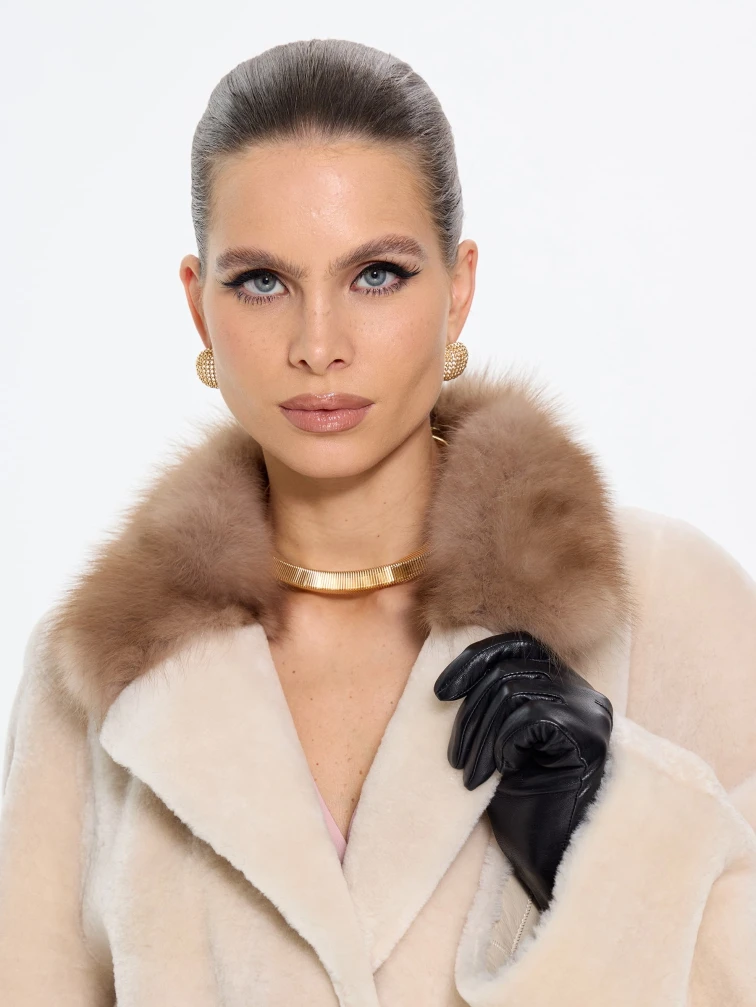 Женская дубленка свободного кроя с куницей 2070, бежевая, размер 48, артикул 65220-3