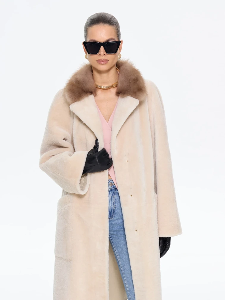 Женская дубленка свободного кроя с куницей 2070, бежевая, размер 48, артикул 65220-7