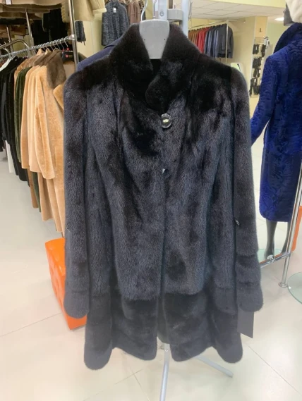 Коричневая женская норковая шуба Модница-010, размер 56, артикул 65420-0