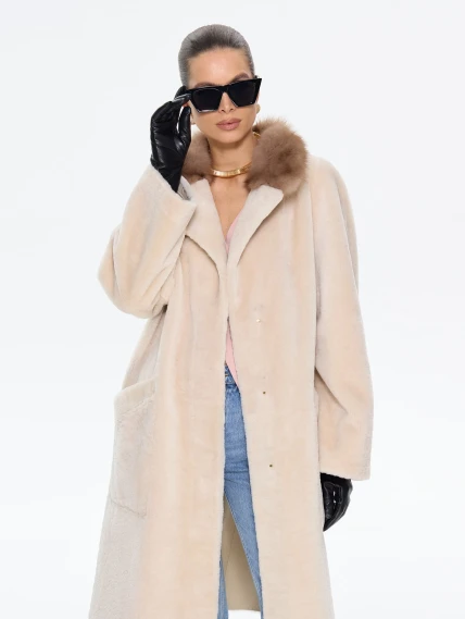 Женская дубленка свободного кроя с куницей 2070, бежевая, размер 48, артикул 65220-0