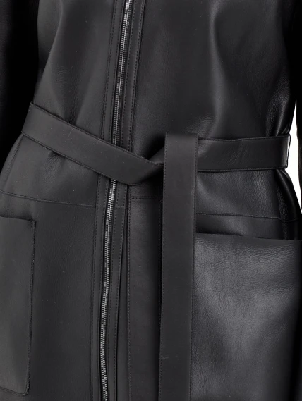 Длинная женская дубленка с капюшоном 2071, черная, размер 44, артикул 65060-6