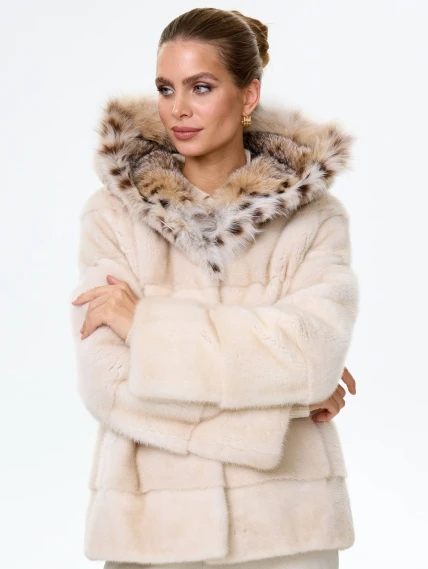 Норковая шуба женская с капюшоном и отделкой рысевидной кошкой Юля(к), жемчужная, размер 48, артикул 34130-4