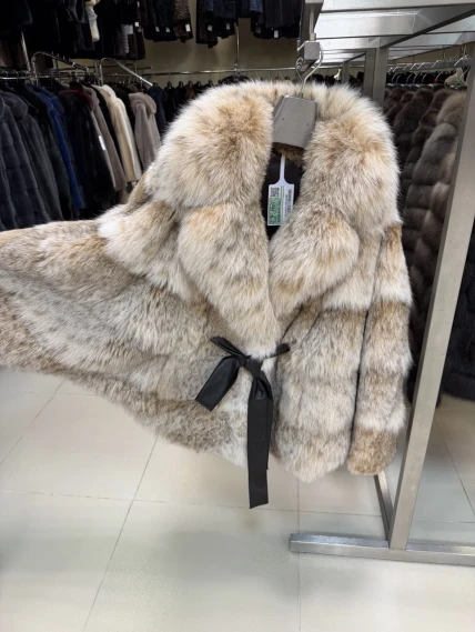 Женская шуба из меха рыси 850 -016, натуральный, размер 54, артикул 65520-2