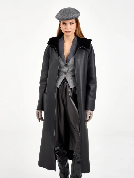 Длинная женская дубленка с капюшоном 2071, черная, размер 44, артикул 65060-2