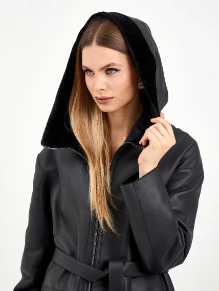 Длинная женская дубленка с капюшоном 2071, черная, размер 44, артикул 65060-3