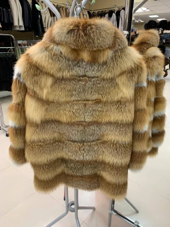 Женская короткая шуба из меха лисы М1010 - 313-1