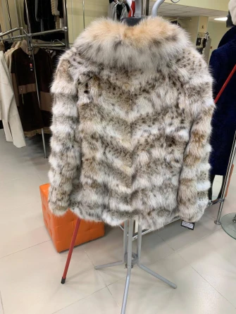 Женская шуба из меха рыси М850-1