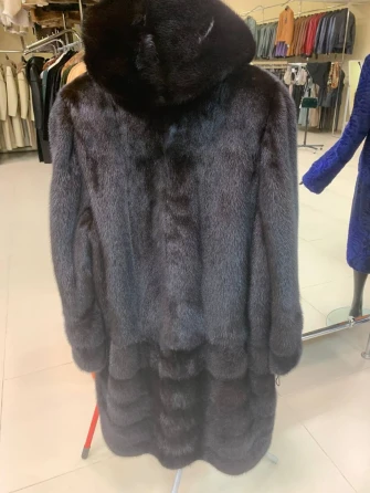 Шуба женская из меха норки с капюшоном М-102-1221-1
